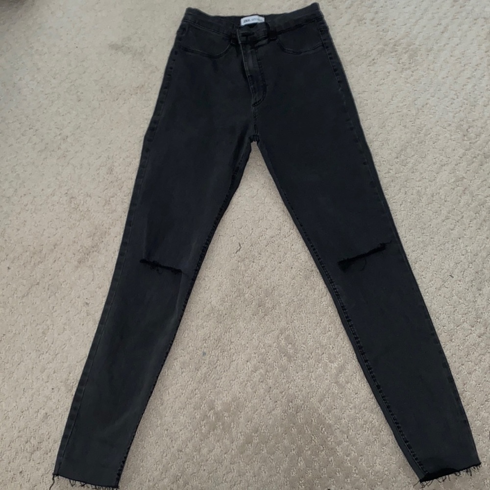 Zara TRF Skinny Jeans/Jeggings with Knee Rips